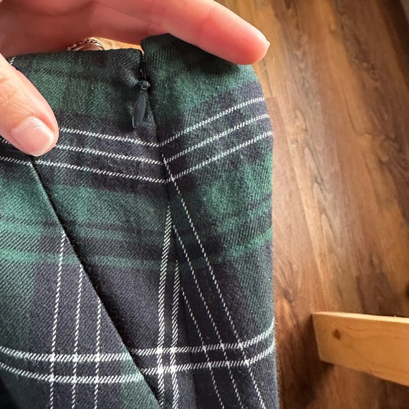 LOFT Green and Black Plaid Mini Skirt - Picture 7 of 7